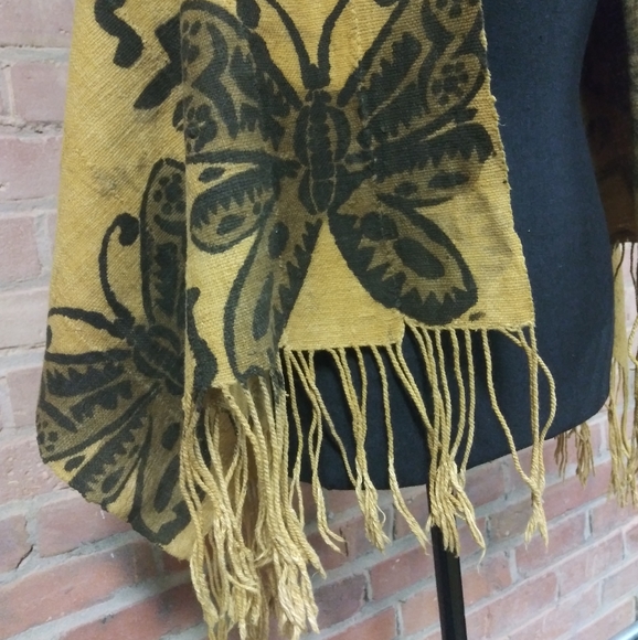 Beautiful Large Camel Shawl Wrap Throw - Picture 2 of 6